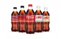 Bao bì mới của Coca-Cola và cuộc đua chuyển đổi xanh của các nhãn hàng toàn cầu 