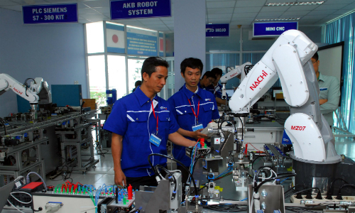 Mảng sản xuất công nghệ cao và sản xuất công nghiệp của doanh nghiệp Nhật tại Việt Nam đang liên tục tuyển thêm nhân sự trung và cao cấp. Ảnh minh họa: Viễn Thông